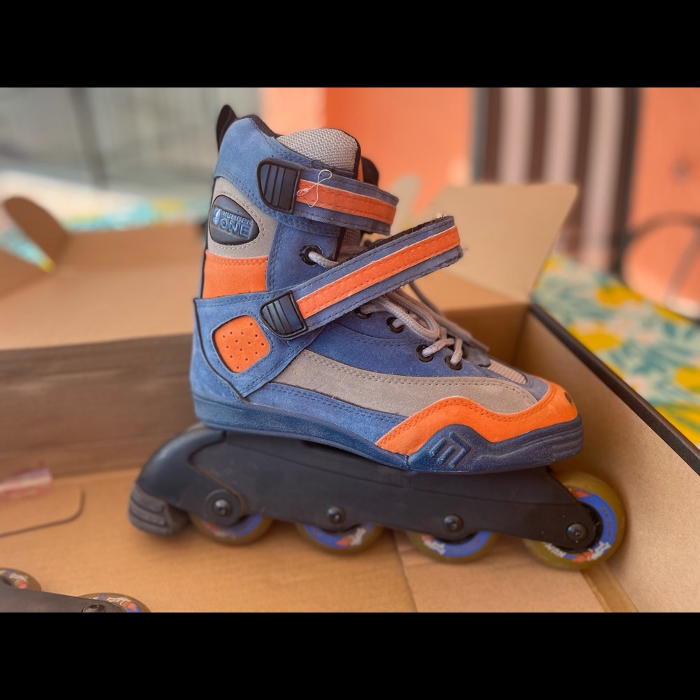 Roller blades, size 7, good condition